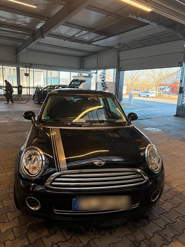 Gebraucht Mini ONE 98 PS (72 kW) 2010 Schwarz Kleinwagen