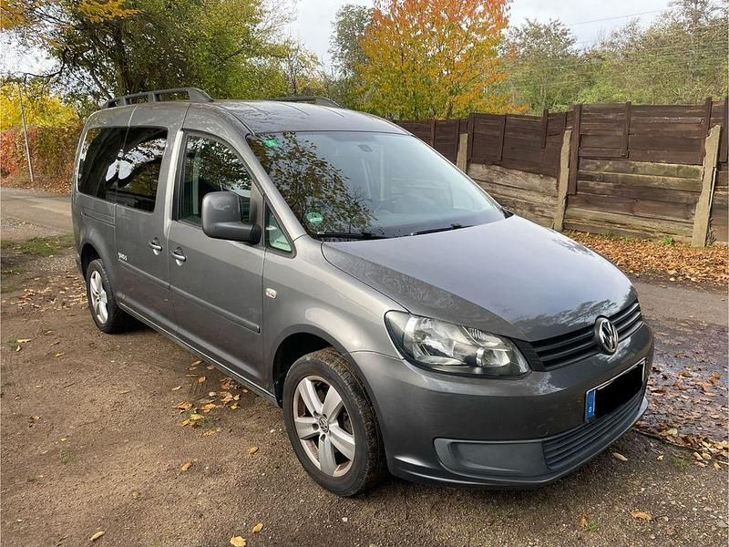 Grau Gebraucht 2013 VW Caddy Maxi Van / Kleinbus | 8.950 € (Superpreis) - Bild 1/4
