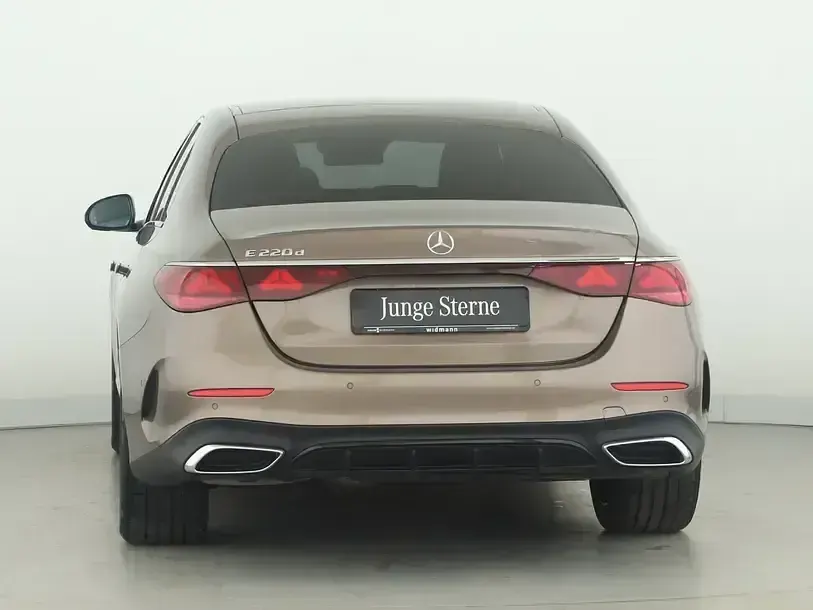 Gebraucht Mercedes E220 Advanced 197 PS (144 kW) 2025 Braun Limousine
