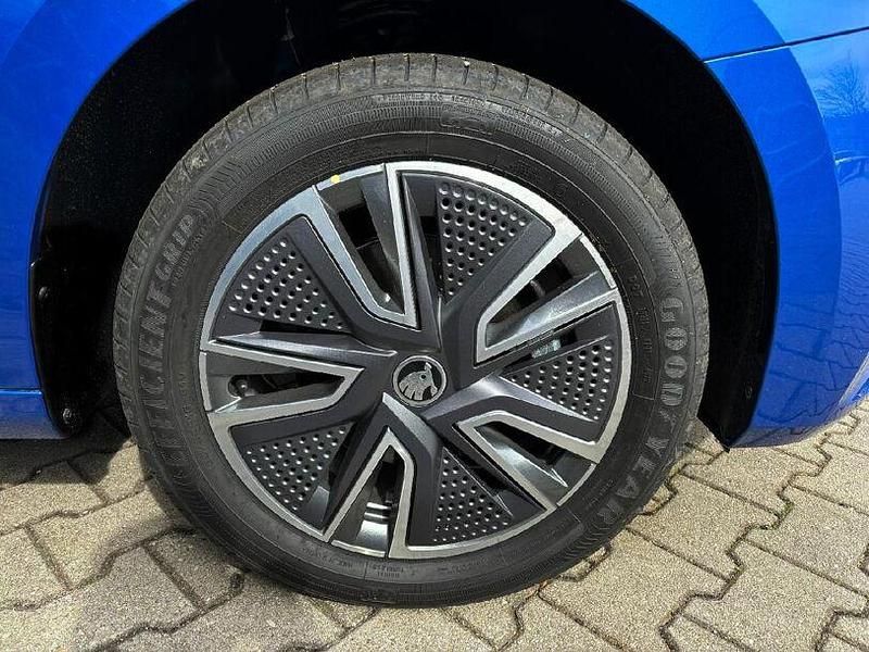 Gebraucht Skoda Fabia Tour 110 PS (80 kW) 2024 Raceblau metallic Kleinwagen