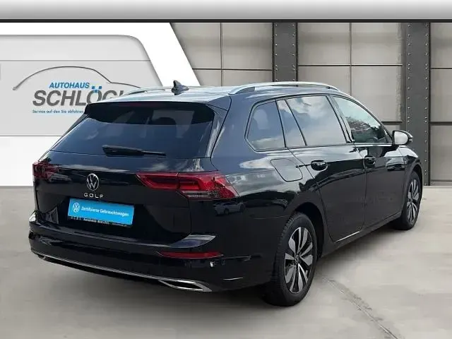 Gebraucht VW Golf VIII Move 110 PS (80 kW) 2023 Deep black perleffekt (metallic) Kombi