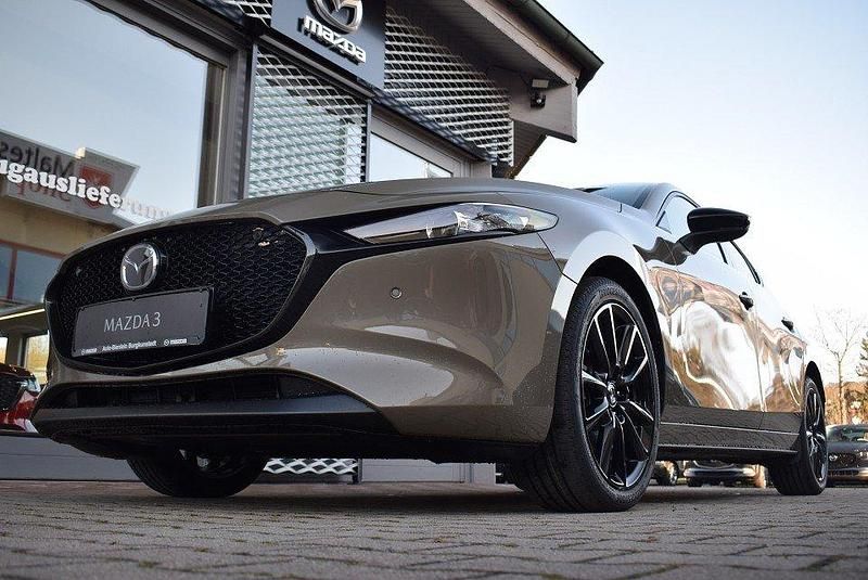 Neu Mazda 3 Nagisa 140 PS (102 kW) 2025 Braun Limousine