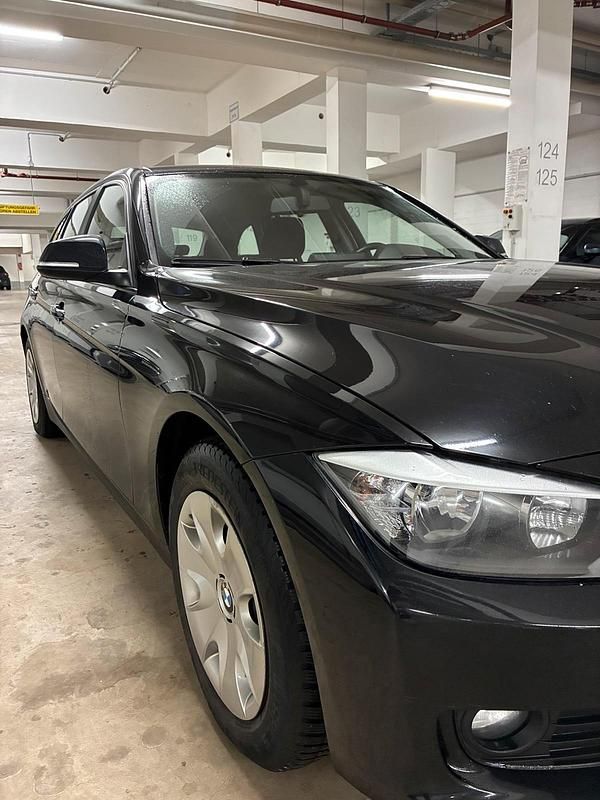 Gebraucht BMW 316 116 PS (85 kW) 2013 Schwarz Kombi