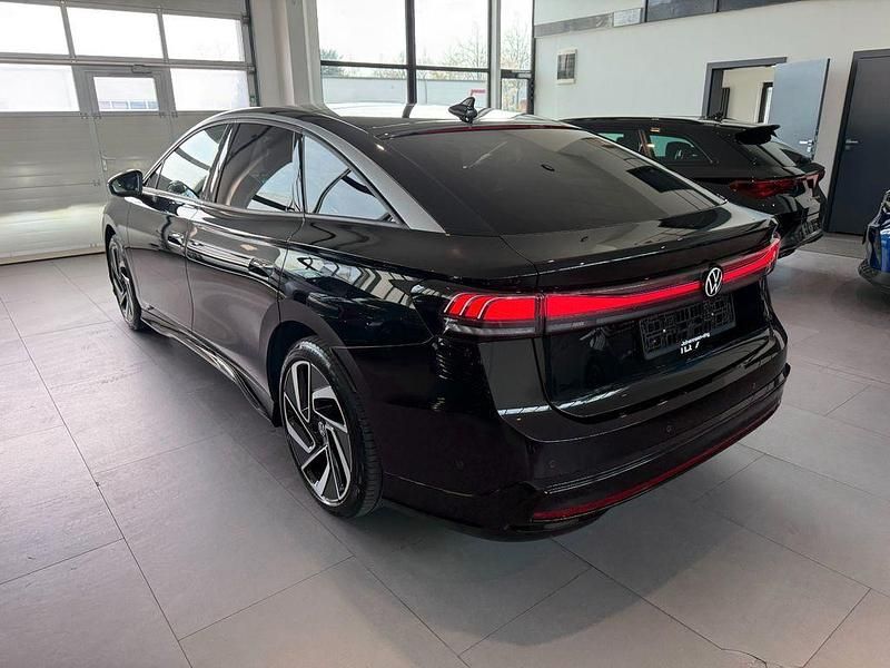 Gebraucht VW ID.7 Pro 210 kW (286 PS) 2023 Schwarz Kleinwagen