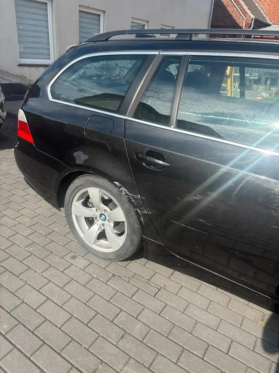 Second-hand BMW 525 177 CP (130 kW) 2007 Negru Break