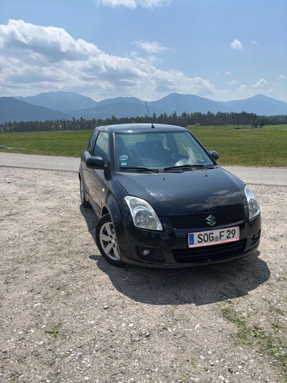Schwarz Gebraucht 2009 Suzuki Swift Club Limousine | 2.500 € (Guter Preis) - Bild 1/4