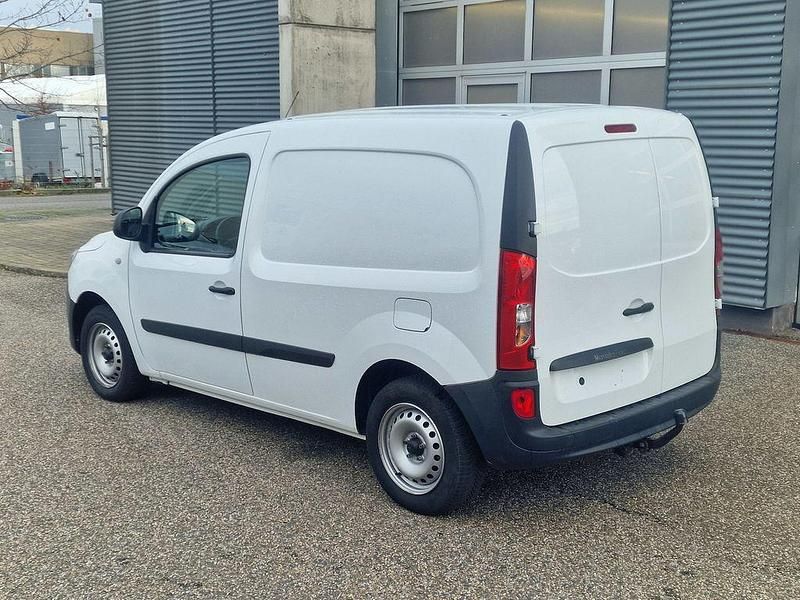 Gebraucht Mercedes Citan 111 116 PS (85 kW) 2021 Arktikweiss Van / Kleinbus