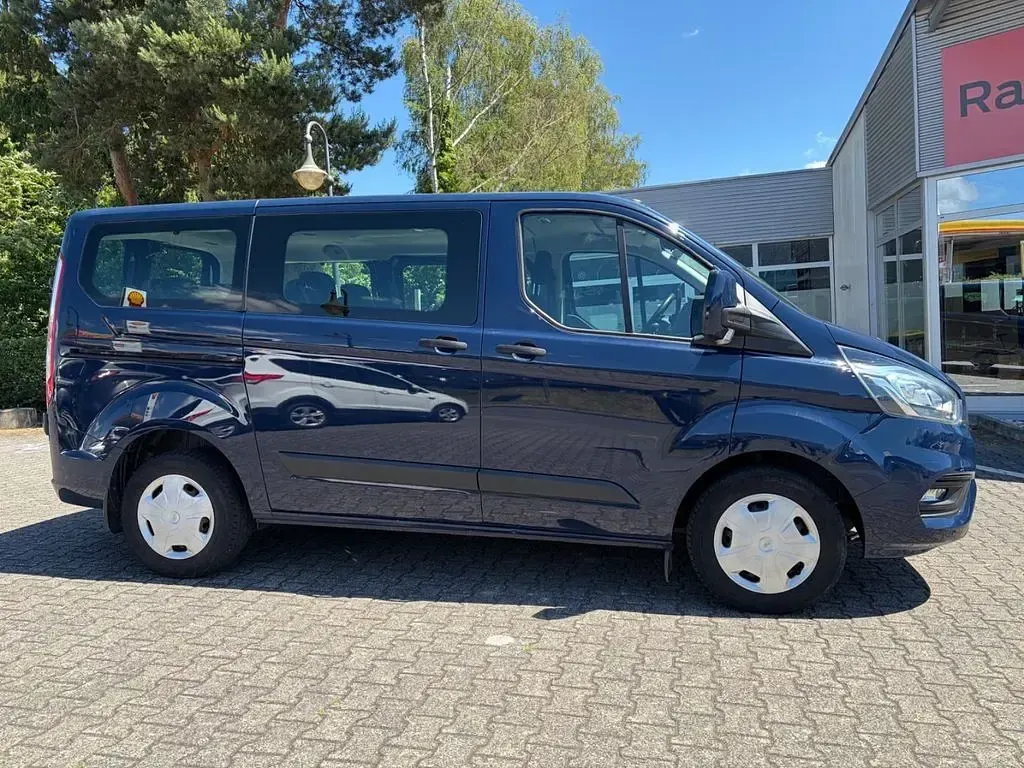 Gebraucht Ford Transit Trend 170 PS (125 kW) 2018 Blau Kombi