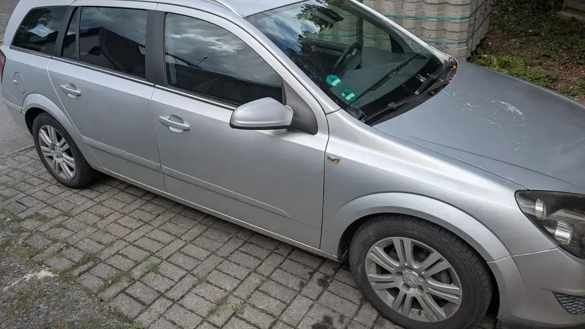 Gebraucht Opel Astra 140 PS (102 kW) 2007 Silber Kombi