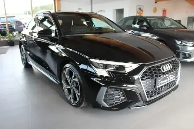 Gebraucht Audi A3 S-Line 150 PS (110 kW) 2022 Schwarz Limousine