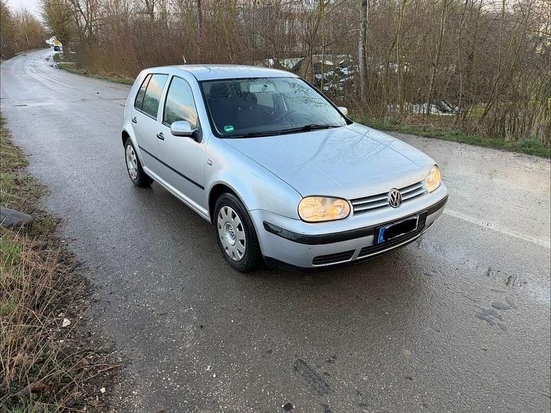 Gebraucht VW Golf IV 102 PS (75 kW) 2001 Silber Limousine