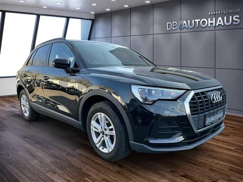 Gebraucht Audi Q3 Ambiente 150 PS (110 kW) 2023 Schwarz SUV