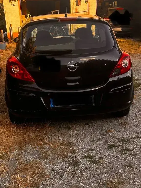 Gebraucht Opel Corsa 80 PS (58 kW) 2008 Schwarz Kleinwagen