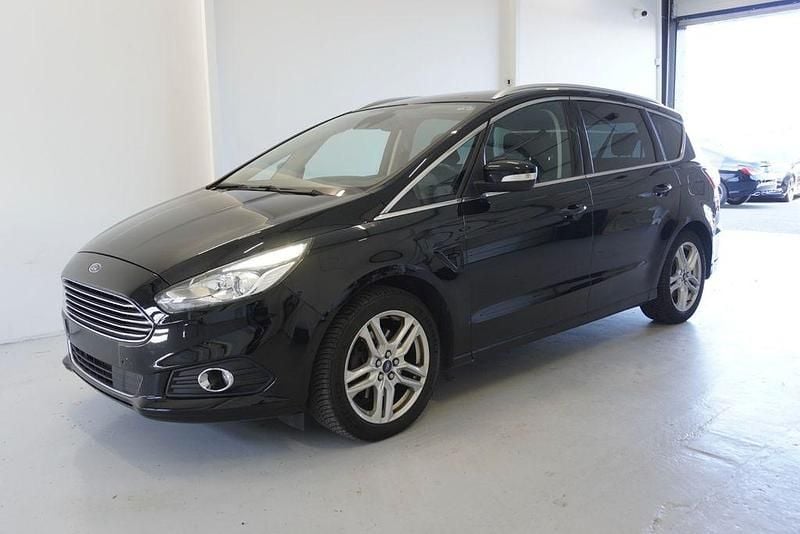 Usata Ford S-MAX Titanium 239 CV (175 kW) 2017 Nero Monovolume