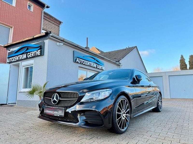 Schwarz Gebraucht 2020 Mercedes C300 AMG Coupé | 32.990 € (Guter Preis) - Bild 1/4