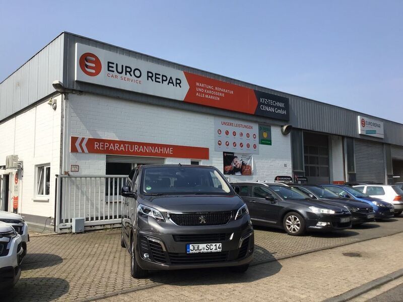 Lackierung platiniumgrau Gebraucht 2023 Peugeot Traveller Van / Kleinbus | 39.962 € (Guter Preis) - Bild 1/4