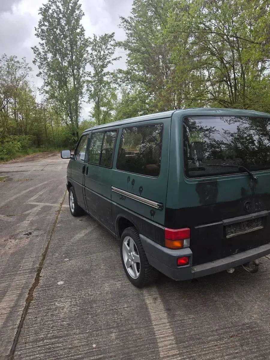 Gebraucht VW T4 110 PS (80 kW) 1995 Grün Van