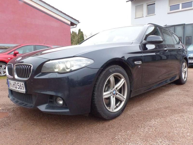 Gebraucht BMW 520 Comfort Edition 190 PS (139 kW) 2016 Carbonschwarz metallic Kombi