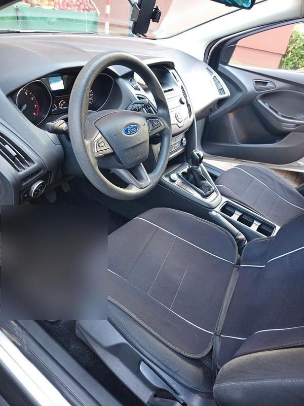 Gebraucht Ford Focus 101 PS (74 kW) 2016 Silber Kombi