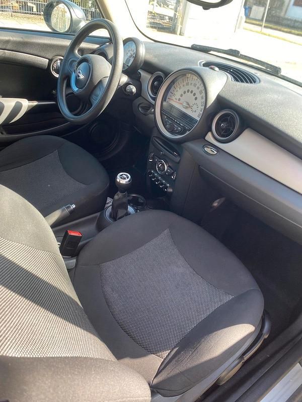 Gebraucht Mini ONE 75 PS (55 kW) 2011 Beige Kleinwagen