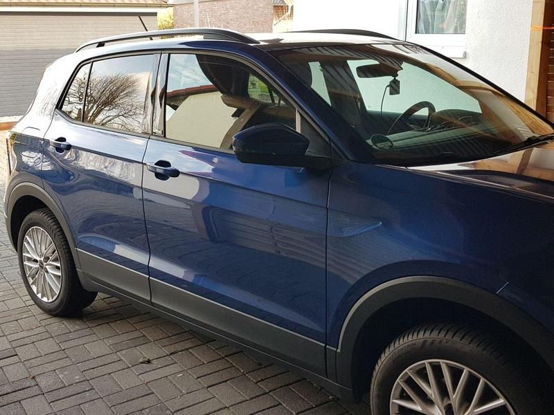 Gebraucht VW T-Cross Move 95 PS (69 kW) 2023 Blau SUV