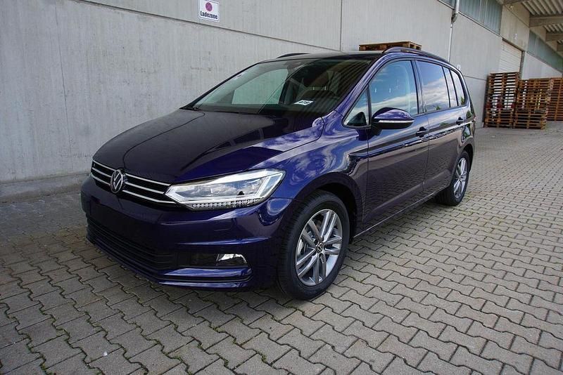Neu VW Touran 150 PS (110 kW) 2026 Atlantic blau metallic Van / Kleinbus
