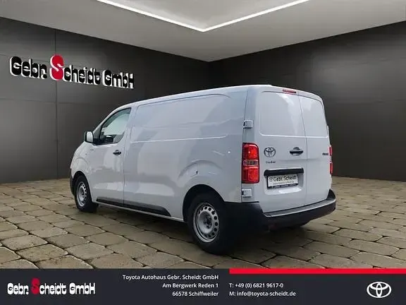 Gebraucht Toyota Proace 120 PS (88 kW) 2024 Icy white Van / Kleinbus