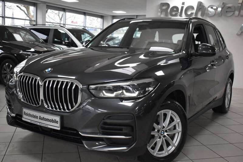 Sophistograu (metallic) Gebraucht 2021 BMW X5 Sport Line SUV | 41.650 € (Superpreis) - Bild 1/3