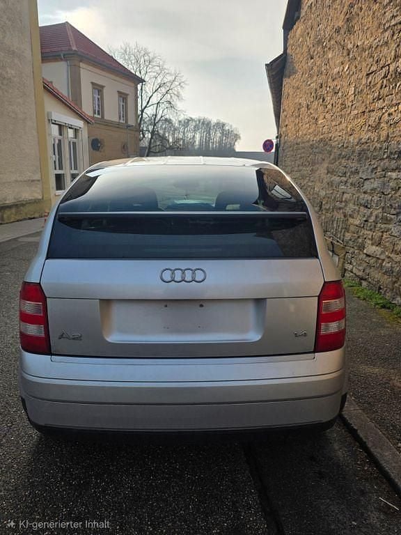 Second-hand Audi A2 75 CP (55 kW) 2004 Argintiu Hatchback