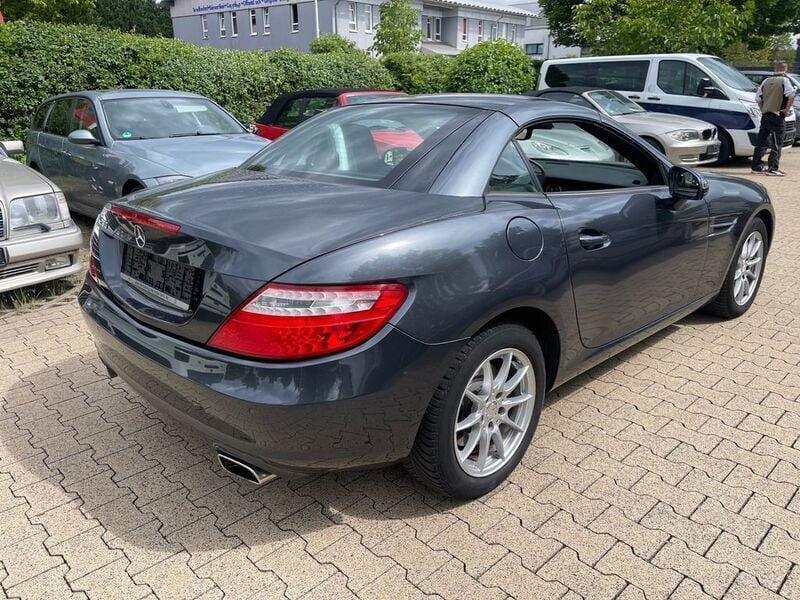 Gebraucht Mercedes SLK200 184 PS (135 kW) 2013 Grau Cabrio