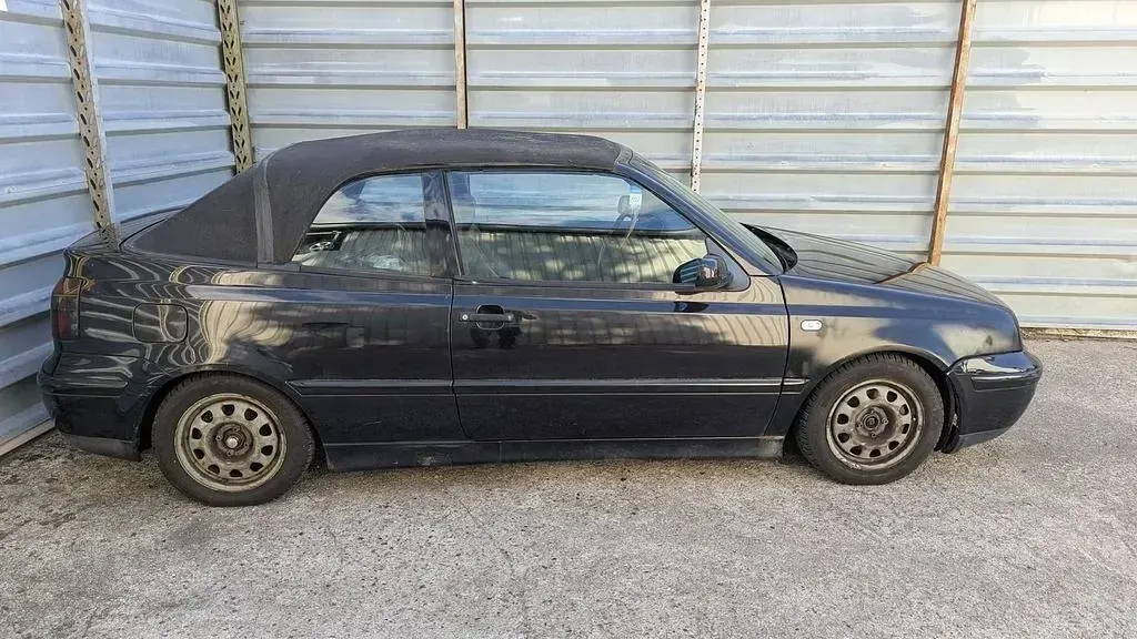 Gebraucht VW Golf 110 PS (80 kW) 2000 Schwarz Cabrio