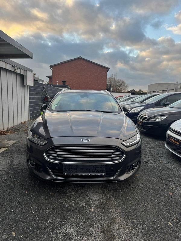 Grau Gebraucht 2018 Ford Mondeo Titanium Kombi | 6.999 € (Superpreis) - Bild 1/4
