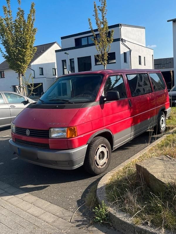 Używany VW Multivan Allstar 110 KM (80 kW) 1994 Czerwony Minivan