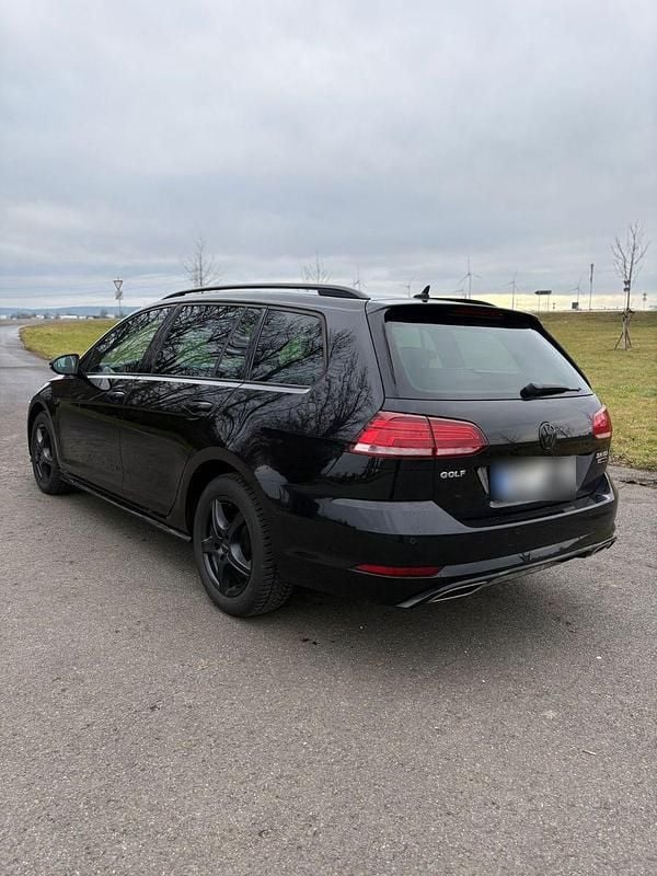 Gebraucht VW Golf VII R-line 150 PS (110 kW) 2018 Schwarz Kombi