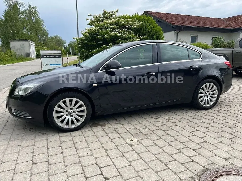 Gebraucht Opel Insignia Cosmo 179 PS (131 kW) 2009 Schwarz Limousine