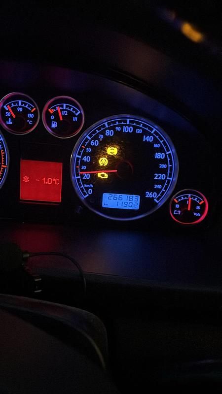 Gebraucht VW Sharan 150 PS (110 kW) 2002 Schwarz Van / Kleinbus