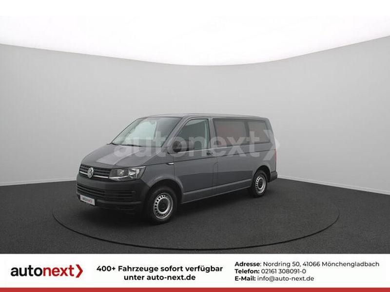 Gebraucht VW Transporter 150 PS (110 kW) 2018 Pure grey Van