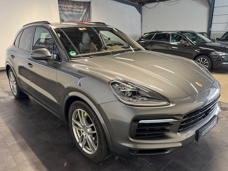 Gebraucht Porsche Cayenne 462 PS (339 kW) 2020 Grau SUV
