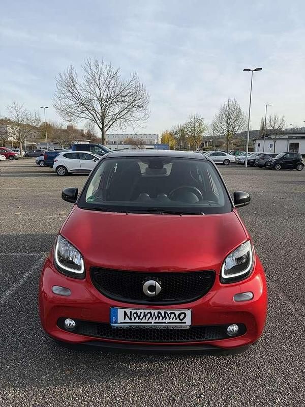 Second-hand Smart ForFour Passion 71 CP (52 kW) 2016 Roșu Hatchback