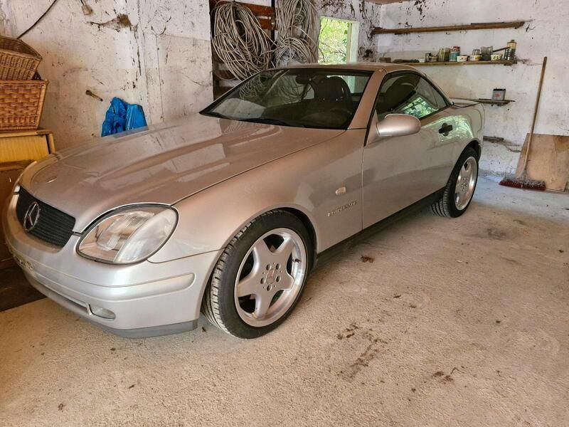 Silber Gebraucht 1997 Mercedes SLK230 Cabrio | 5.000 € (Etwas zu teuer) - Bild 1/3