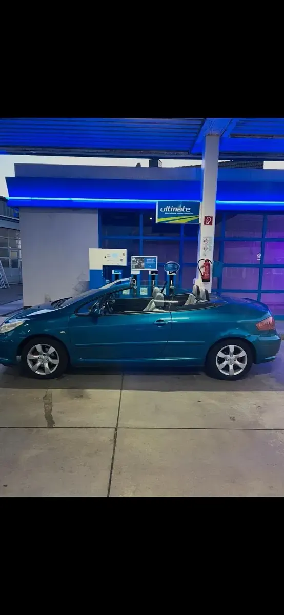 Gebraucht Peugeot 307 CC 143 PS (105 kW) 2007 Andere farben Cabrio