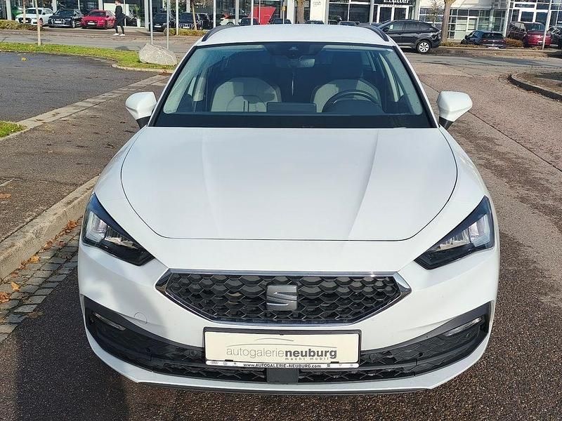 Gebraucht Seat Leon Style 131 PS (96 kW) 2021 Weiß Limousine