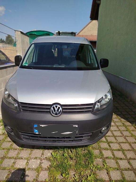 Silber Gebraucht 2015 VW Caddy Maxi Van / Kleinbus | 10.800 € (Fairer Preis) - Bild 1/4