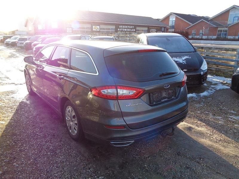 Gebraucht Ford Mondeo Titanium 179 PS (131 kW) 2017 Grau Limousine