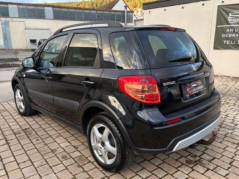 Gebraucht Suzuki SX4 Club 107 PS (78 kW) 2009 Schwarz SUV
