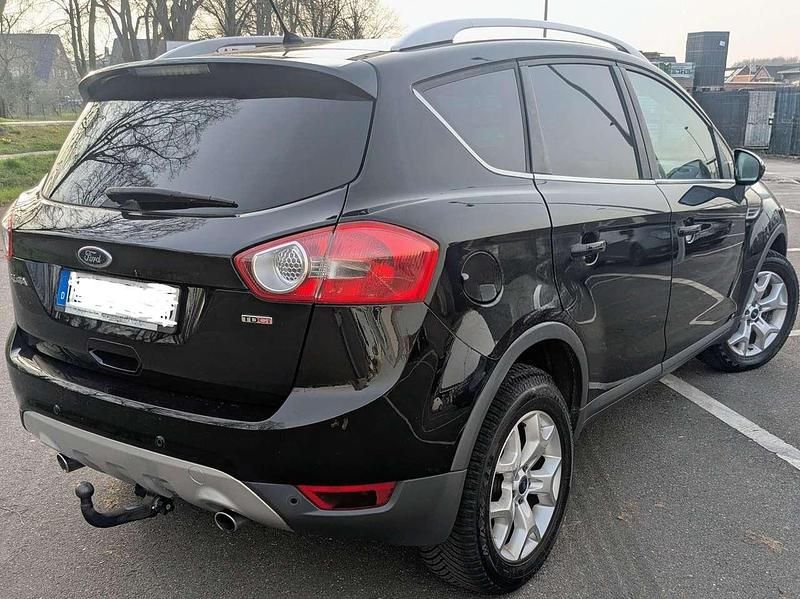 Gebraucht Ford Kuga Trend 140 PS (102 kW) 2011 Schwarz SUV