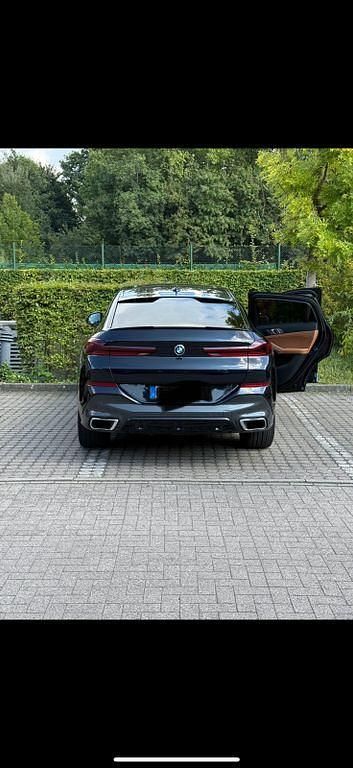 Blau Gebraucht 2020 BMW X6 Sport Line SUV | 59.000 € (Etwas zu teuer) - Bild 1/4