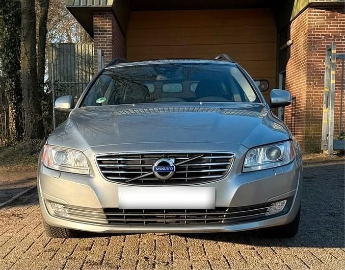 Gebraucht Volvo V70 163 PS (119 kW) 2013 Silber Kombi
