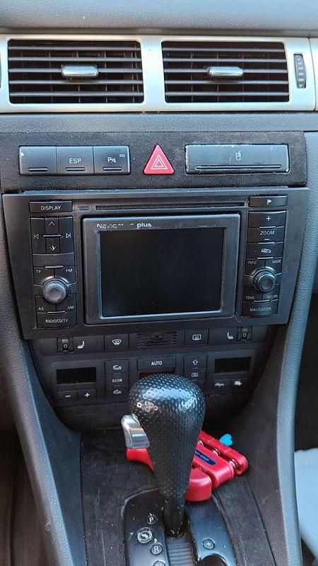 Gebraucht Audi A6 S-Line 179 PS (131 kW) 2003 Schwarz Kombi