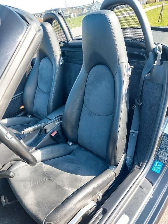 Second-hand Porsche Boxster 256 CP (188 kW) 2010 Negru Cabrio